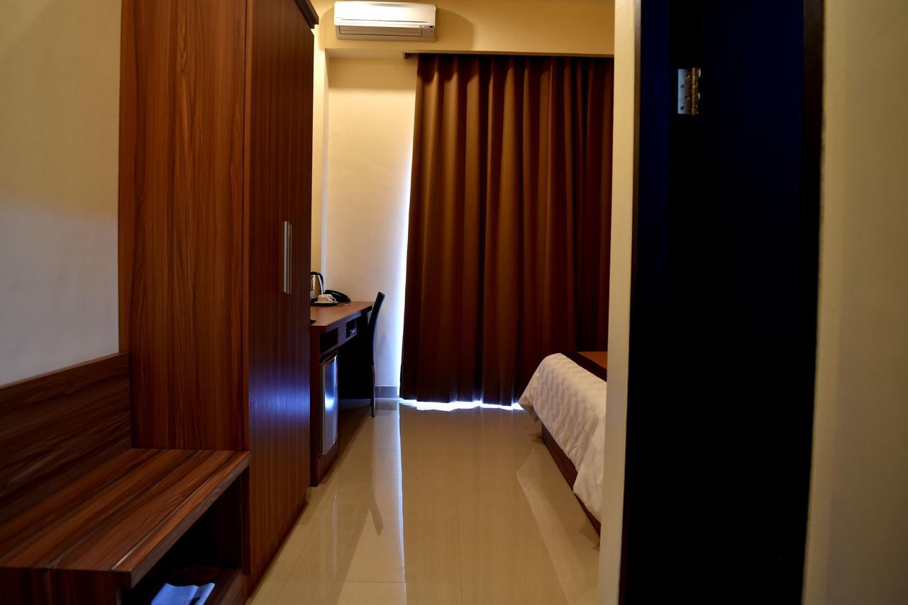 Padadita Beach Hotel وينغابو المظهر الخارجي الصورة